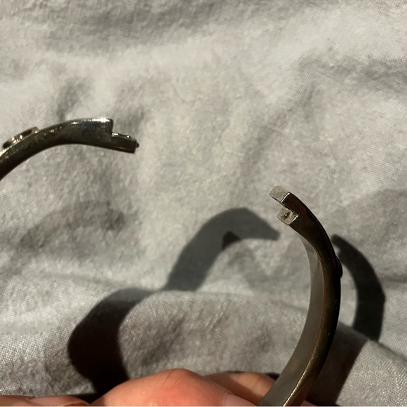 Vince Camuto bangle - Picture 4 of 4